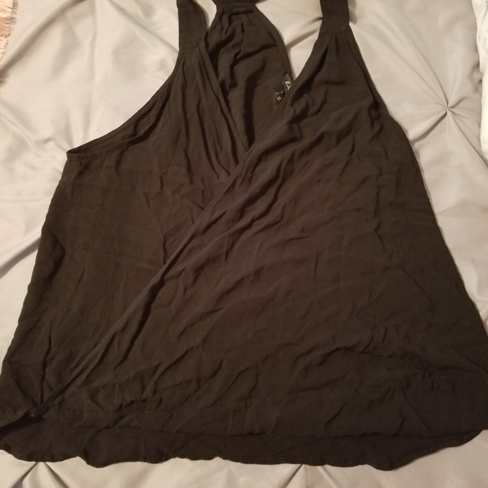 Black express tank top